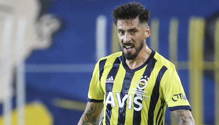 Jose Sosa'nın eşi Carolina Alurralde, Fenerbahçe taraftarını adeta çıldırttı!