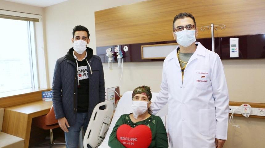 Başarılı bypass ameliyatı ile yeniden yaşama tutundu