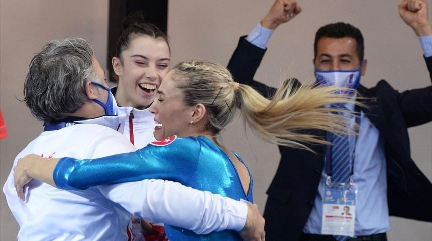 Cimnastikçiler 10 madalya ile tarih yazdı