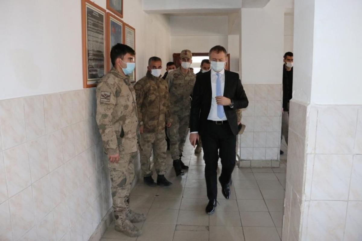 Kaymakam Yelek&rsquo;ten İl&ccedil;e Emniyet Amirliği ve İl&ccedil;e Jandarma Komutanlığı&rsquo;na ziyaret