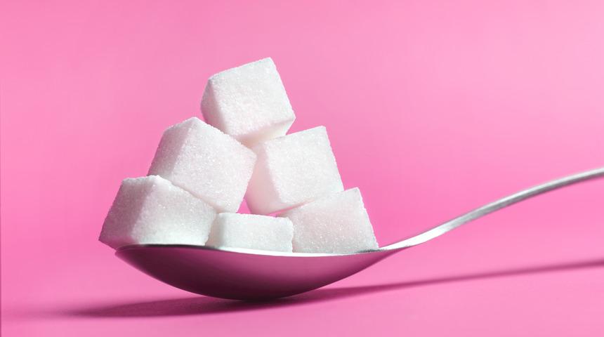 &Ccedil;ocuklar şekerden uzak tutulmamalı