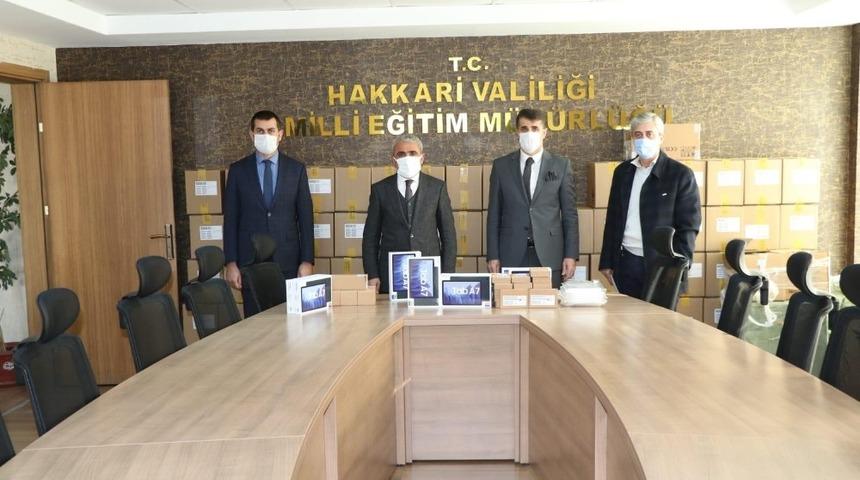 Milli Eğitim Bakanlığından Hakkari&rsquo;ye 850 tablet