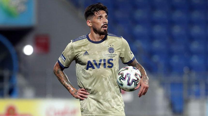 Emre Belözoğlu'ndan Sosa'ya terapi