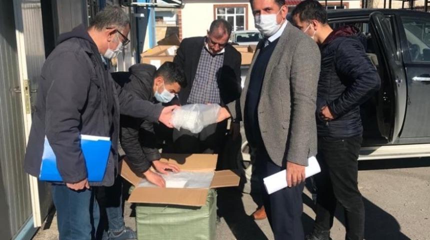 Van&rsquo;da tablet bilgisayarlar il&ccedil;e milli eğitim m&uuml;d&uuml;rl&uuml;klerine teslim edildi