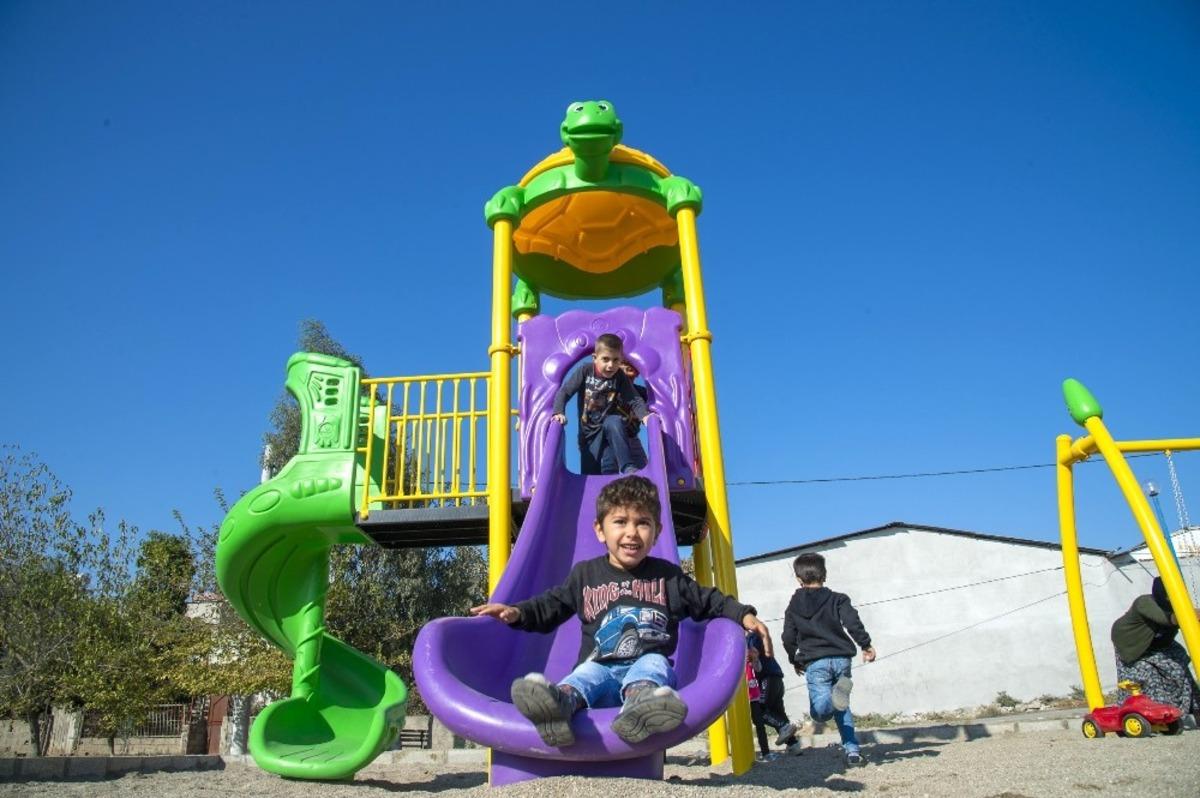 Mersin&rsquo;de 13 il&ccedil;ede 50 noktaya oyun parkı