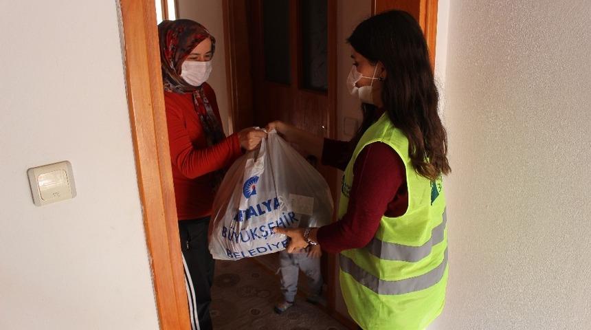 Çölyak hastalarına glütensiz ekmekleri ulaştırıldı