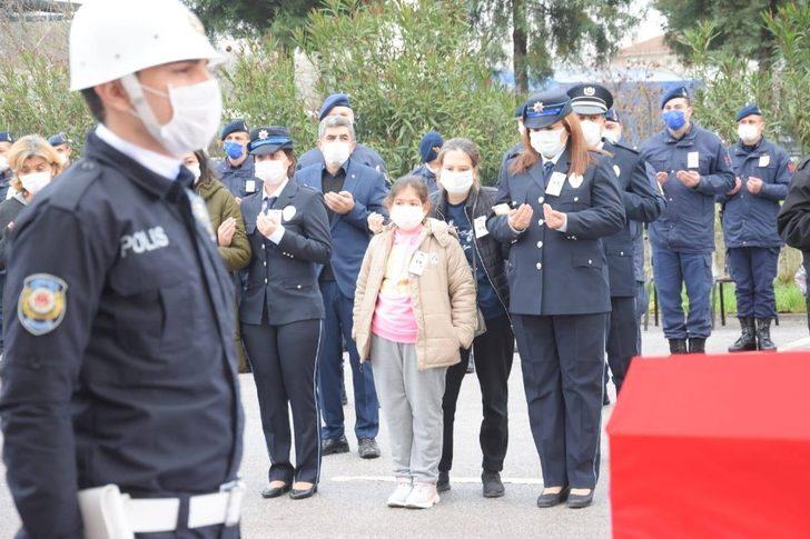 Polis memuru görev başında kalbine yenik düştü G4