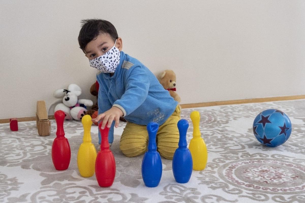 B&uuml;y&uuml;kşehir belediyesi &ccedil;ocuklara 30 bini aşkın maske dağıttı