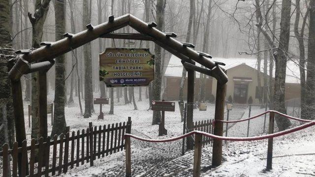 Eriklitepe beyaza büründü