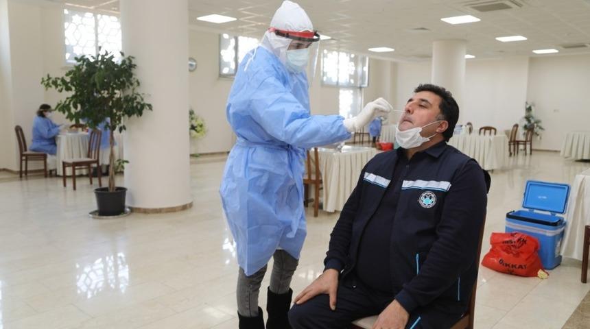 Battalgazi&rsquo;de belediye personeline covid-19 testi