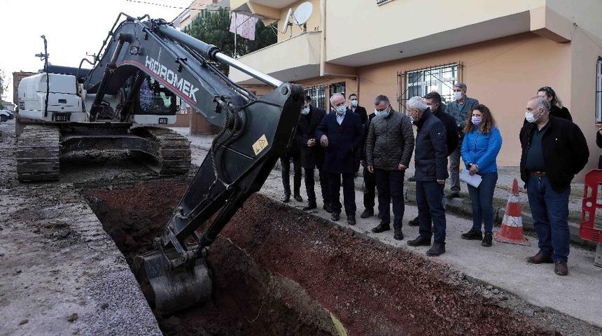 B&uuml;y&uuml;kakın &ccedil;alışmaları yerinde inceledi