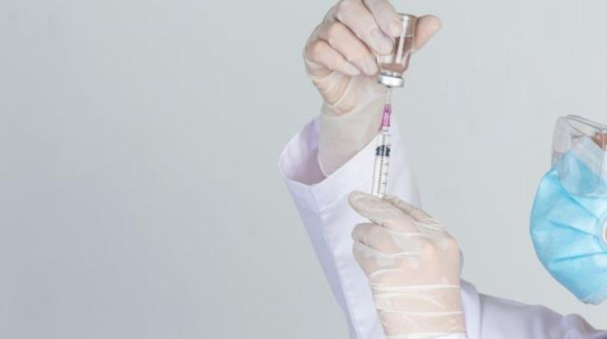 Pfizer ve Moderna'dan aşılara mutasyon testi