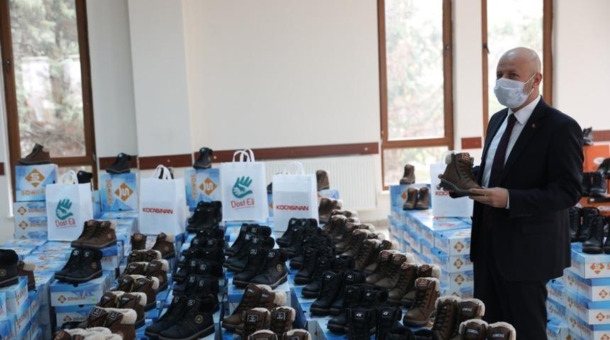 Başkan Çolakbayrakdar’dan ihtiyaç sahiplerine sıcacık destek