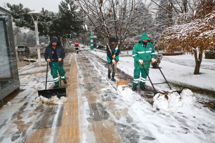 Elazığ’da kar 90 köy yolunu ulaşıma kapattı G4