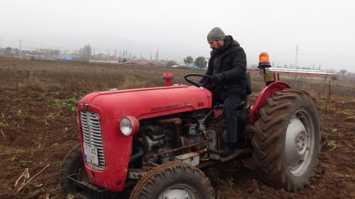 Sındırgı&rsquo;da ata tohumu toprakla buluştu