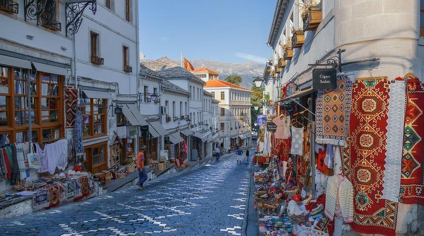 Arnavutluk nerede, nasıl bir ülke? Nüfusu kaç; parası, dini, dili, başkenti nedir?