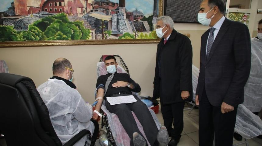 G&uuml;der&rsquo;den kampanyaya destek ziyareti