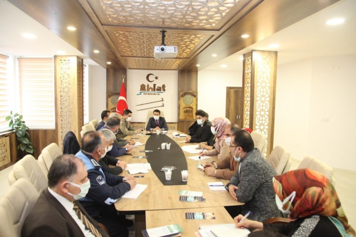 Ahlat&rsquo;ta bağımlılıkla m&uuml;cadele toplantısı