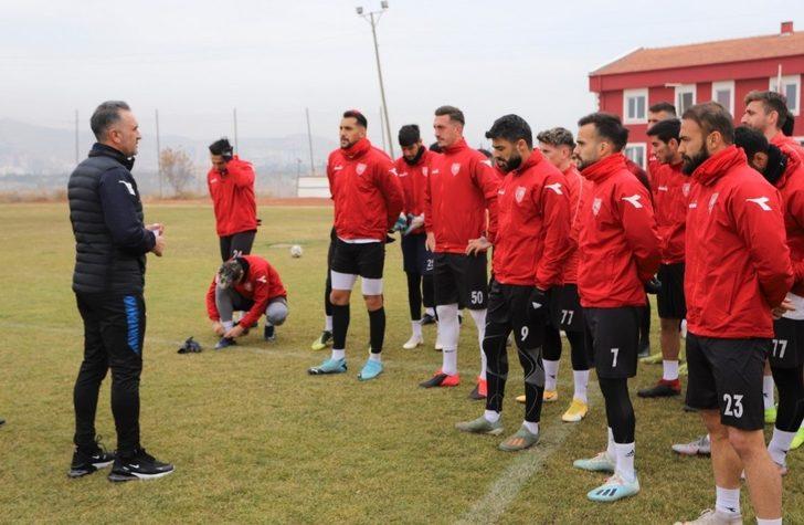 Nevşehir Belediyespor, Teknik Direktör Özgür Zengin ile anlaştı G2