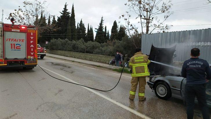 Erdek’te özel oto yandı G3