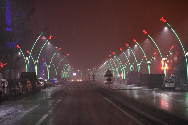 Polisten kar altında kısıtlama mesaisi G3