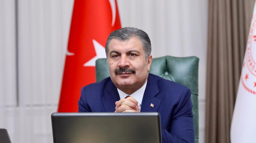 Sağlık Bakanı Fahrettin Koca'dan kritik koronavir&uuml;s toplantısı! D&uuml;ş&uuml;ş yaşanan illeri sıraladı