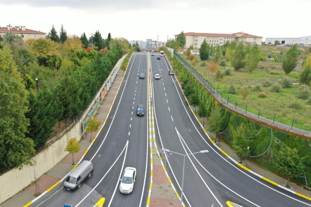 K&uuml;&ccedil;&uuml;k&ccedil;ekmece&rsquo;de 2 yılda 96 bin ton asfalt serimi ger&ccedil;ekleştirildi