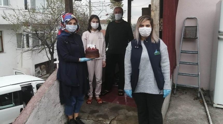 Kartepe Belediyesi &ccedil;ocukları sevindirdi