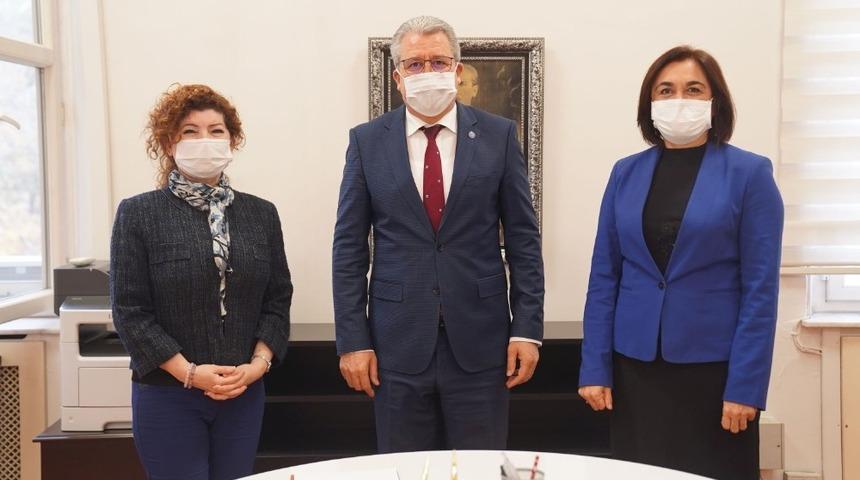 Ege Tıp&rsquo;a &ccedil;ifte gurur