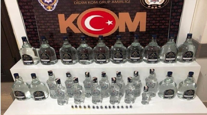 Didim&rsquo;de sahte i&ccedil;ki ve ka&ccedil;ak cep telefonu operasyonu