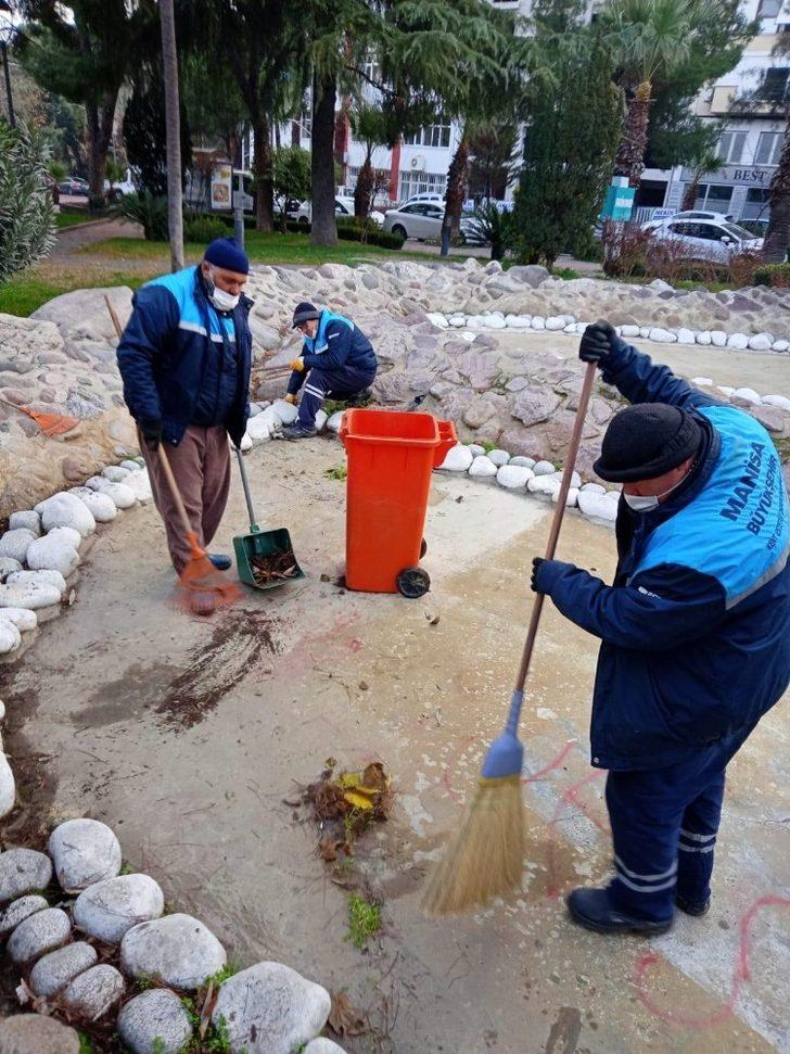 Fatih Parkı’ndaki süs havuzu temizlendi G3