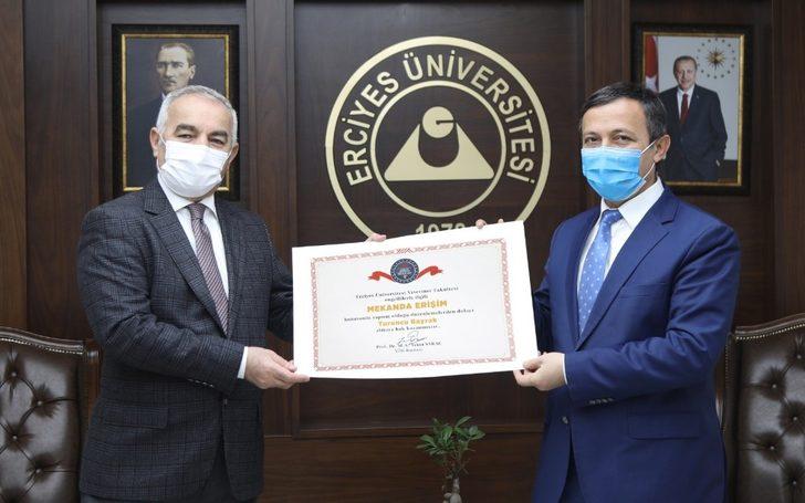 ERÜ’ye Turuncu Bayrak Belgesi Verildi G2