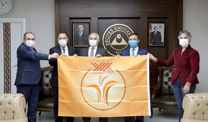 ERÜ’ye Turuncu Bayrak Belgesi Verildi G3