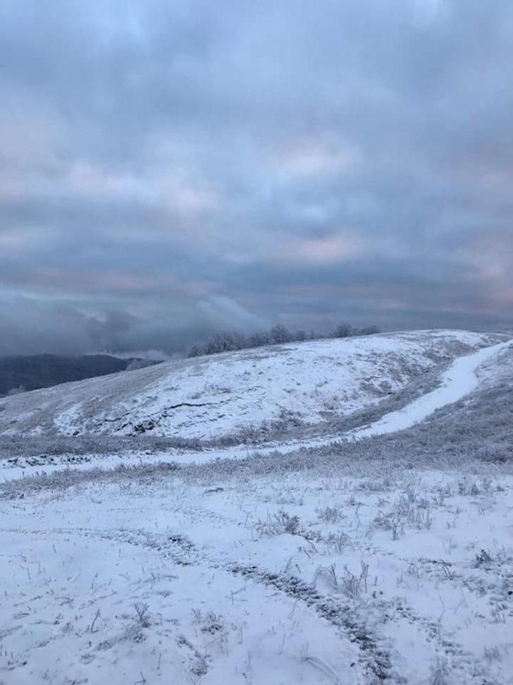 Gümeli’ye mevsimin ilk karı düştü G1