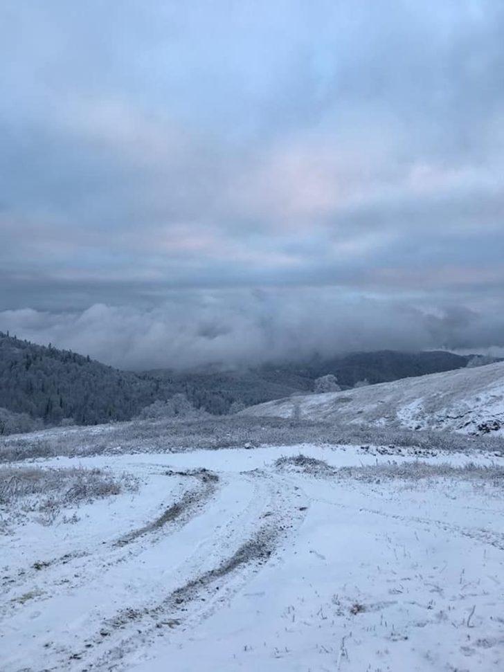 Gümeli’ye mevsimin ilk karı düştü G5