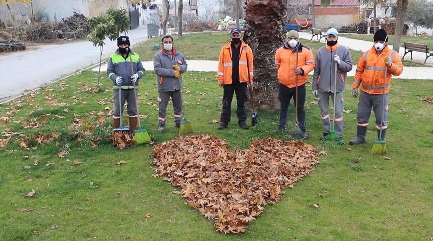 Alaşehir’de belediye işçilerinden kalpli mesaj