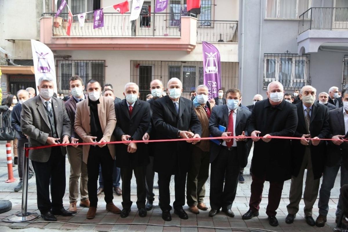 Efeler, katlı otoparkına kavuştu
