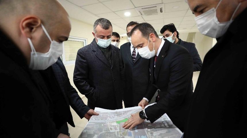 B&uuml;y&uuml;kakın, zabıta ve ulaşım dairelerinin yeni binalarını ziyaret etti