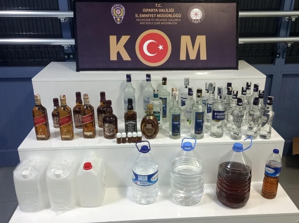 Isparta&rsquo;da 138 şişe ve 119 litre sahte i&ccedil;ki ele ge&ccedil;irildi