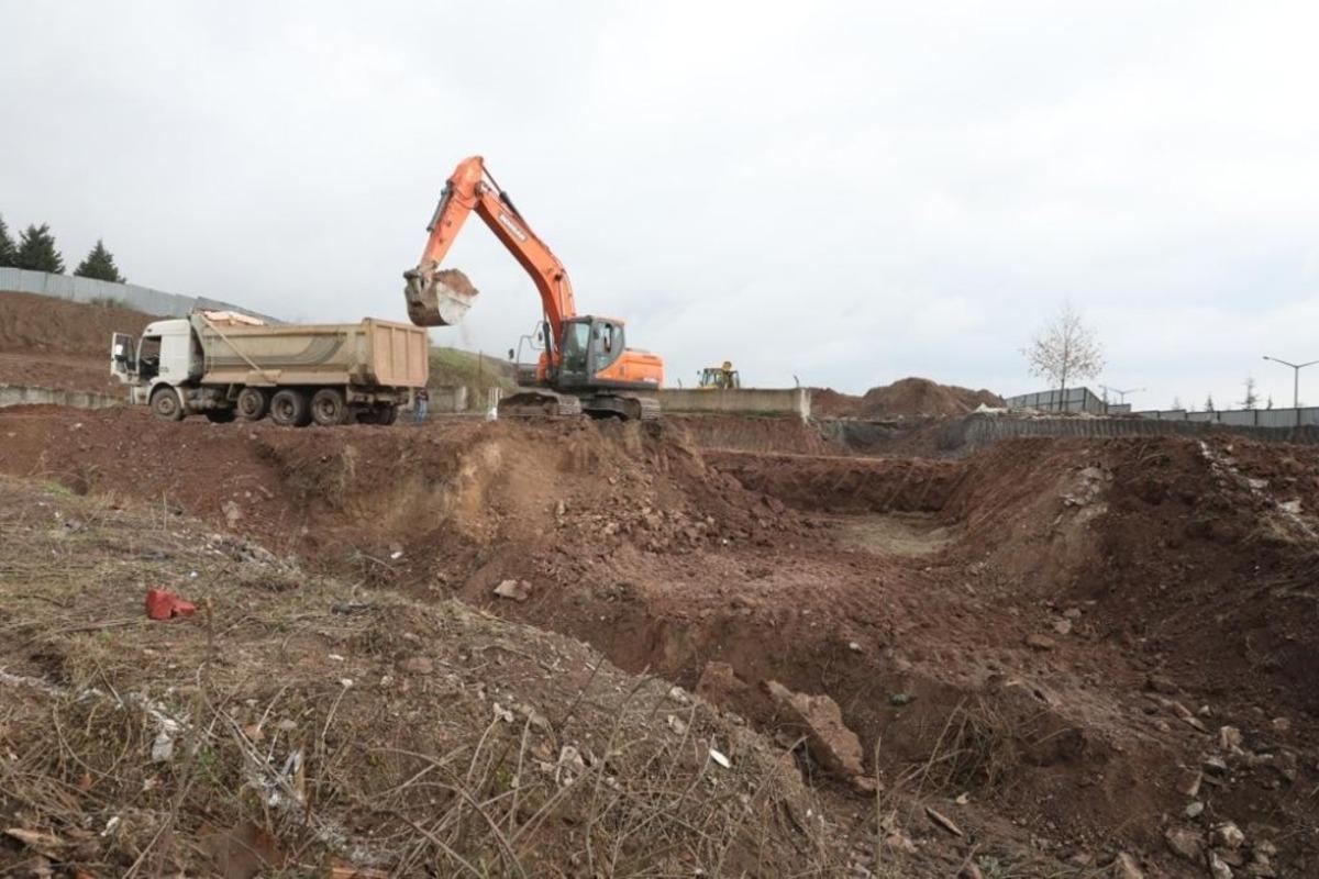 Dev proje i&ccedil;in ilk kazma vuruldu