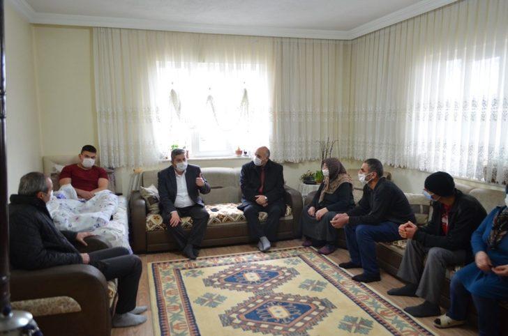 Başkan Altun’dan köpek saldırısında yaralanan gence ziyaret G1