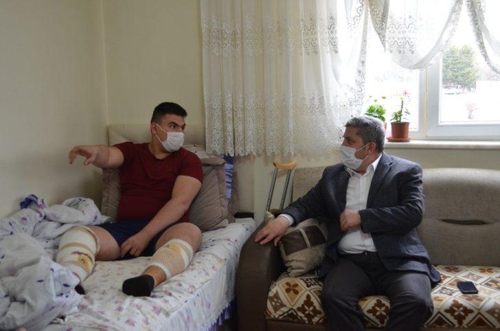 Başkan Altun’dan köpek saldırısında yaralanan gence ziyaret G3