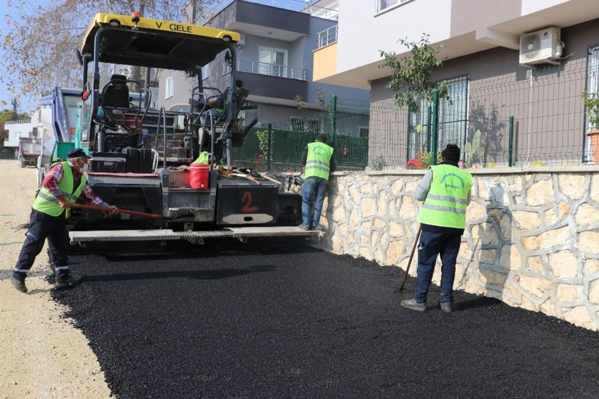 Toroslar&rsquo;da &uuml;st yapı &ccedil;alışmaları ile yollar yenileniyor