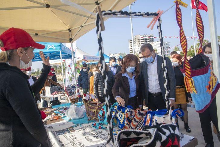 Mersin Büyükşehir Belediyesinden yılbaşı öncesi kadın üreticilere destek G1