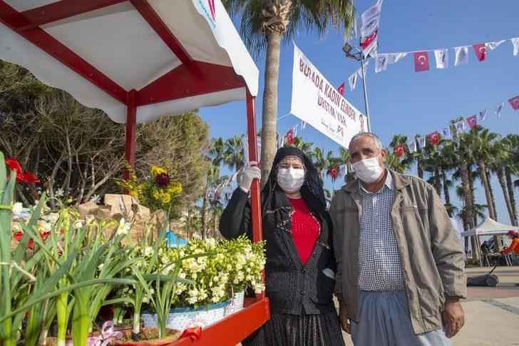 Mersin Büyükşehir Belediyesinden yılbaşı öncesi kadın üreticilere destek G5