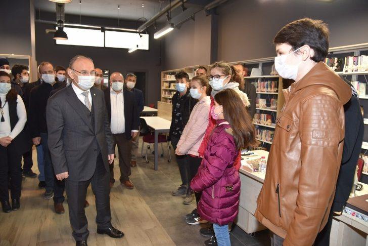 Vali Karadeniz önce OSB toplantısına katıldı ardından kütüphane açtı G5