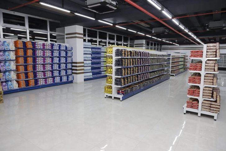 Elden Gönüle Sosyal Yardım Marketi’nde ilk ürünler yerlerini aldı G3