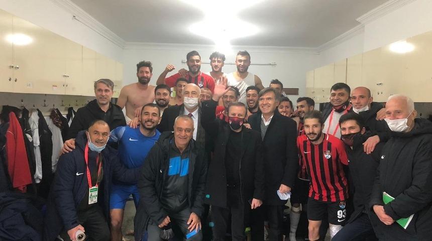 AK Parti’li Kartal’dan Vanspor’a destek