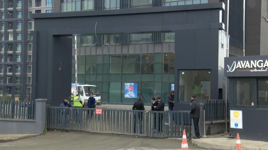 İzinsiz tadilat yapılan CHP il binası m&uuml;h&uuml;rlendi