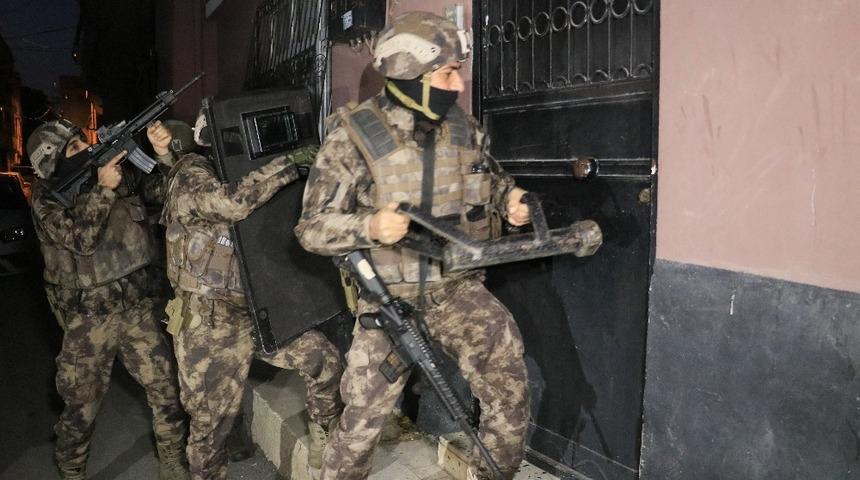 Adana&rsquo;da torbacılara şafak operasyonu